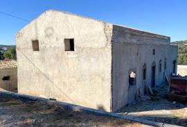 Final phase of construction: 3 Houses on a plot of 6560m² in Santa Bárbara de Nexe - Faro