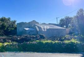 Final phase of construction: 3 Houses on a plot of 6560m² in Santa Bárbara de Nexe - Faro