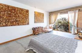 Tavira Riverside Townhouse with Restaurant & Duplex Apartment