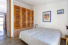 Tavira Riverside Townhouse with Restaurant & Duplex Apartment