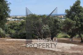 Boliqueime - Rustic land with sea views
