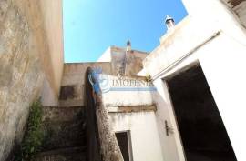 Property for Rehabilitation with Panoramic View in the Village of Boliqueime