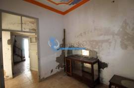 Property for Rehabilitation with Panoramic View in the Village of Boliqueime