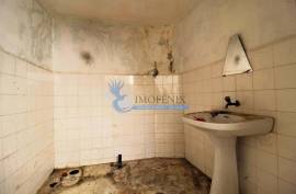 Property for Rehabilitation with Panoramic View in the Village of Boliqueime