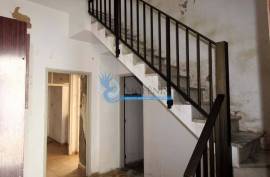 Property for Rehabilitation with Panoramic View in the Village of Boliqueime