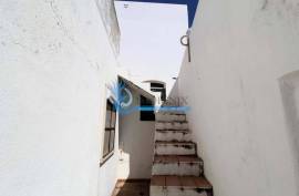 Property for Rehabilitation with Panoramic View in the Village of Boliqueime