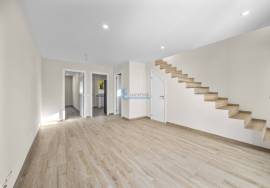 New 2 bedroom townhouse located in an exclusive condominium - Branqueira