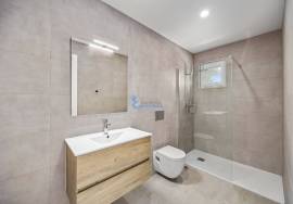 New 2 bedroom townhouse located in an exclusive condominium - Branqueira