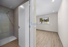 New 2 bedroom townhouse located in an exclusive condominium - Branqueira