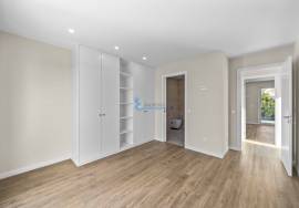 New 2 bedroom townhouse located in an exclusive condominium - Branqueira