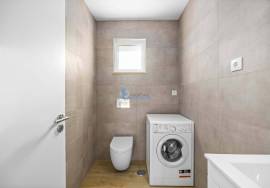 New 2 bedroom townhouse located in an exclusive condominium - Branqueira