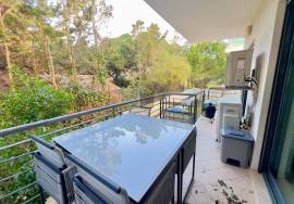 3-Bed Long-Term Rental in Falesia | Gated Algarve Condominium Near the Beach