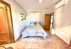 3-Bed Long-Term Rental in Falesia | Gated Algarve Condominium Near the Beach