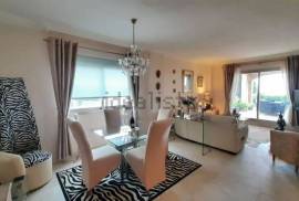 Superb 3 Bed Apartment For Sale in La Resina Estepona Malaga