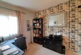 Superb 3 Bed Apartment For Sale in La Resina Estepona Malaga