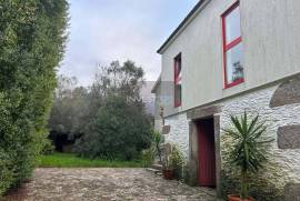 Charming Villa with Tourist Potential in Caminha