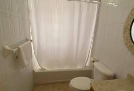 RH-253 Airy 2 bed 2 bath Apartment, Brewer's Bay