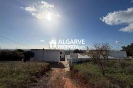Building plot next to all amenities with panoramic views between Faro & Loulé