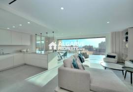 Elegant 2-Bedroom Apartment with Pool near Forte Novo Beach