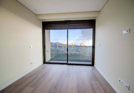 Modern 3-Bedroom Apartment with Sea View in Estreito de Câmara de Lobos