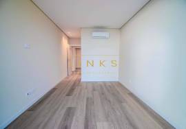 Modern 3-Bedroom Apartment with Sea View in Estreito de Câmara de Lobos