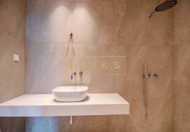 Modern 3-Bedroom Apartment with Sea View in Estreito de Câmara de Lobos