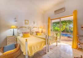 Unique 8-Bedroom Villa | Heated Pool & Lush Gardens | Vale da Lapa, Carvoeiro