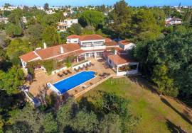 Unique 8-Bedroom Villa | Heated Pool & Lush Gardens | Vale da Lapa, Carvoeiro