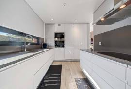 Vilamoura - Modern 3+1 villa with heated pool and golf views for sale