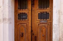 Elegant 18th-Century Bourgeoise House, Fully Renovated, Offering 190 M2 Of Living Space With 4 Bedrooms, Large Garage And Stone Outbuilding.