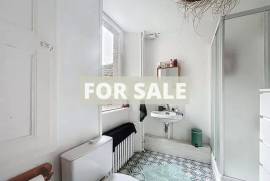 Town House with Lovely Garden by the Coast