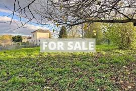 Village House with Garden, Ideal Holiday Home