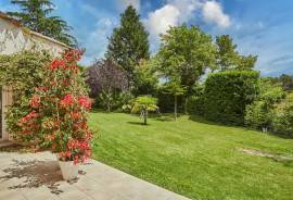 Detached Villa with Swimming Pool on Landscaped Gardens