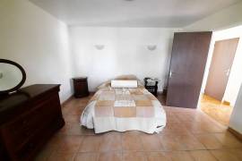 Pretty Villa Divided Into 2 Apartments With Terrace, Garage and Pool