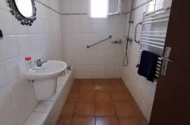 Pretty Villa Divided Into 2 Apartments With Terrace, Garage and Pool