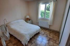 Pretty Villa Divided Into 2 Apartments With Terrace, Garage and Pool