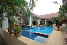 4 Bedroom Pool Villa