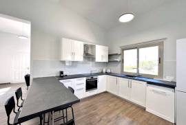 Sea View 3 Bedroom Bungalow - Sea Caves Area, Peyia, Paphos