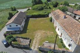 Two Properties In A Quiet Hamlet With Outbuildings And Lovely Views. - €144,950