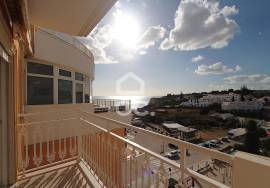 1 bedroom apartment (T0+1) with SEA VIEW on the first line of the beach in Armação de Pêra