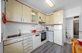 2-bedroom flat with sea view and swimming pool, 300 metres from Praia da Rocha beach - Algarve