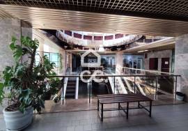 Excellent store with 28m2 in the Charlot Shopping Center