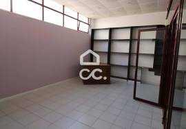 Excellent store with 28m2 in the Charlot Shopping Center