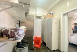 Espaço comercial adaptado para atividade de Takeaway em Algueirão