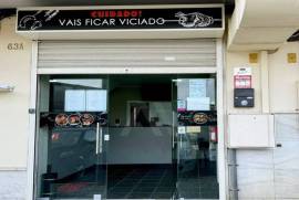 Espaço comercial adaptado para atividade de Takeaway em Algueirão