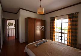 T4+1 Villa in highly desirable area in Aljezur