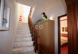 T4+1 Villa in highly desirable area in Aljezur