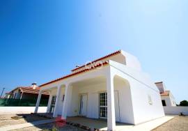 T4+1 Villa in highly desirable area in Aljezur