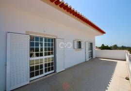 T4+1 Villa in highly desirable area in Aljezur