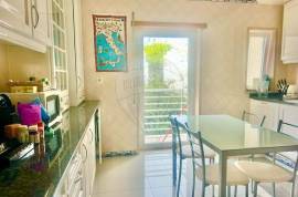 2-Bedroom Apartment for Rent – Assunção Area, Cascais